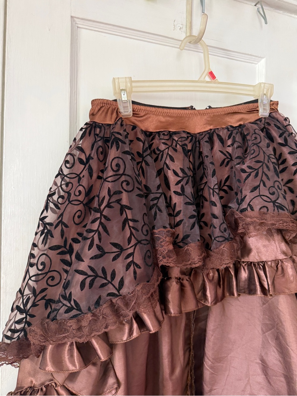 High-Low Ruffled Lace-Overlay Skirt in Brown - Picture 3 of 8